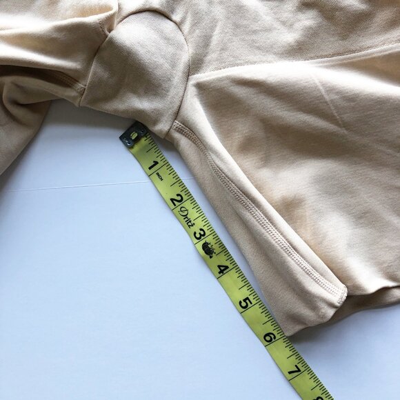 SPANX Assets NWT Remarkable Results High Waist Mid Thigh Shaper Shorts Womens 1X - Picture 9 of 10